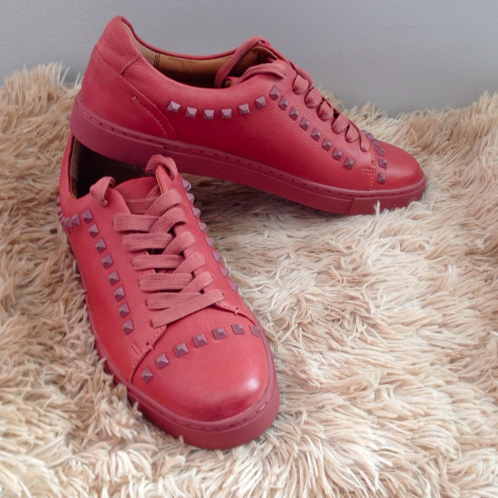 New Frye Ivy Deco Stud Low Lace Sneakers